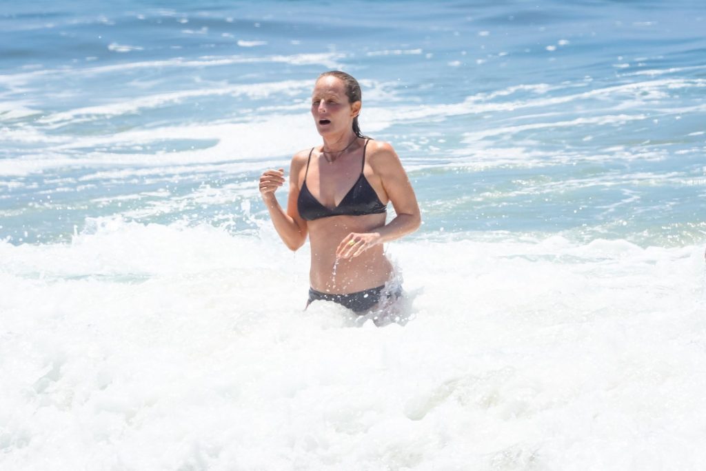 Helen Hunt Shows Off Her Bikini Body in Malibu (43 Photos)