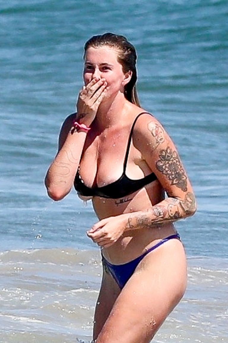 Ireland Baldwin Shows Off Her Nude Boobs On The Beach In Malibu 69 Photos Thefappening