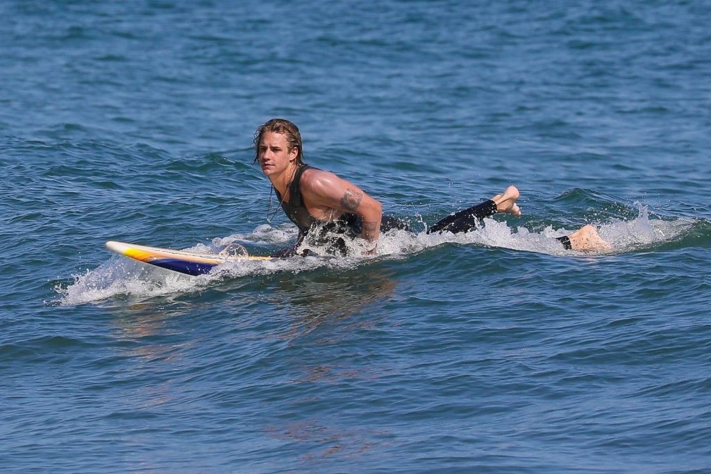 Ireland Baldwin Heads into the Ocean to Cool Off in Malibu (133 Photos)