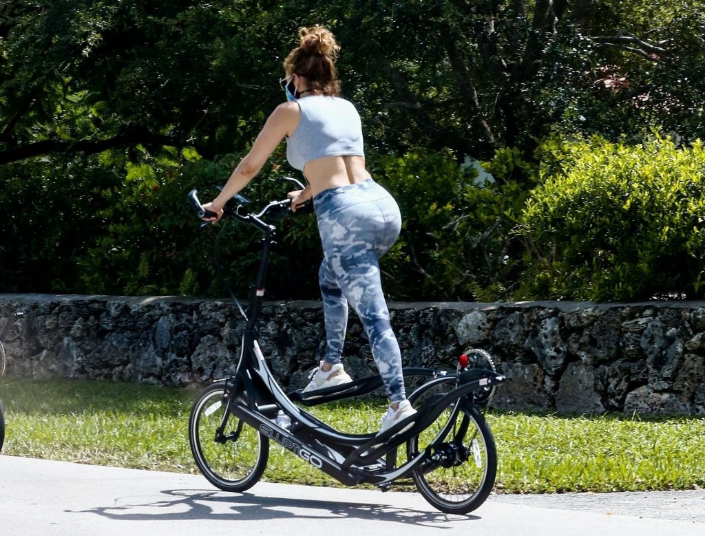 Jennifer Lopez &amp; Alex Rodriguez Train on Bikes with a Personal Trainer (70 Photos)