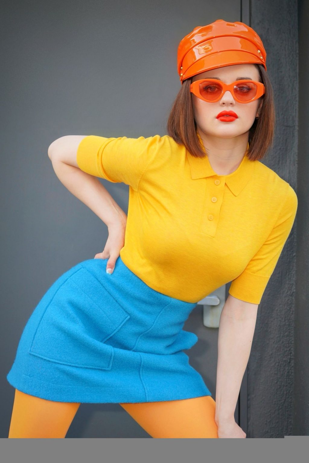 Joey King Loves Bright Colors (7 Photos)