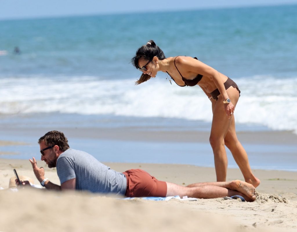 Jordana Brewster &amp; Mason Morfit Enjoy a Romantic Beach Day Packed with PDA (68 Photos)