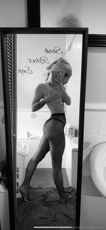 Kaylee Smith / kayles_smith Nude Leaks Photo 1