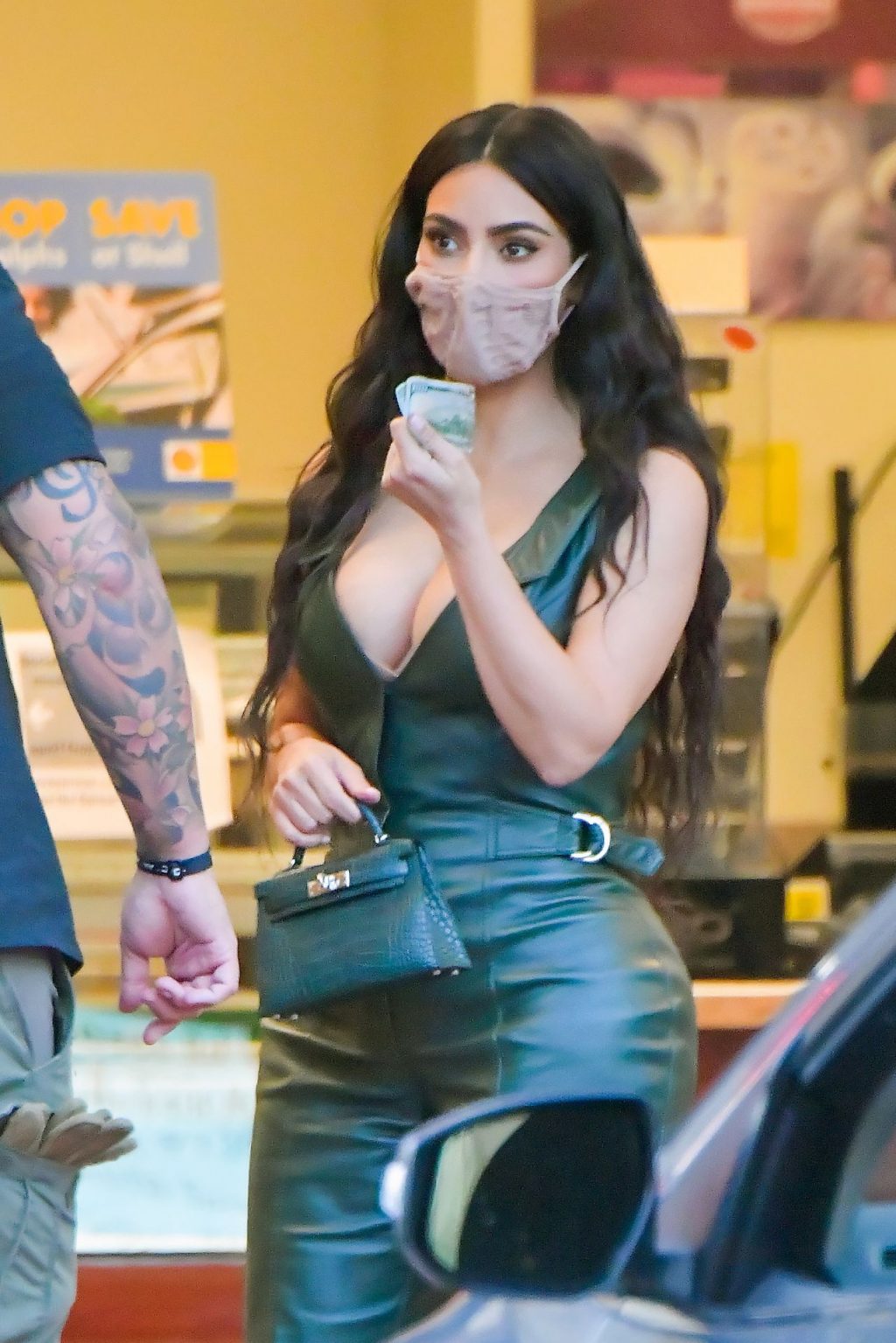 Sexy Kim Kardashian Wears a Mask in LA (19 Photos)