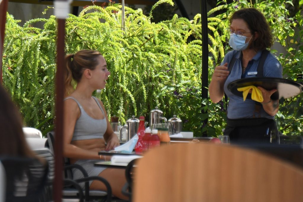Sexy Kimberley Garner Is Pictured Enjoying Breakfast in Cannes (49 Photos)