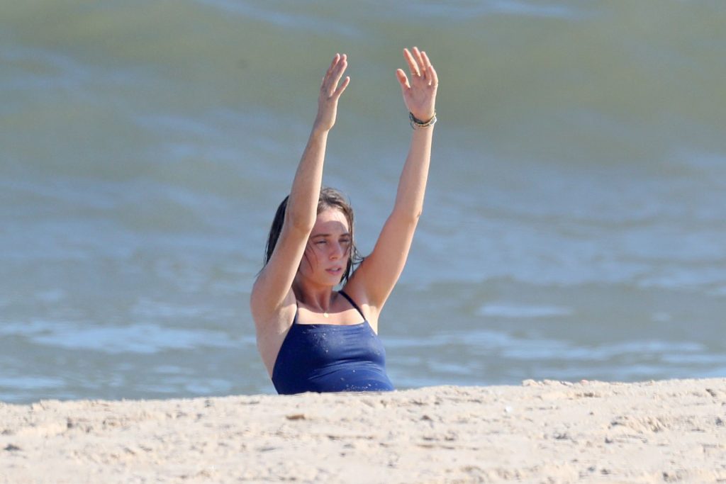 Maya Hawke Shows Off Her Wet Tits on the Beach (40 New Photos)