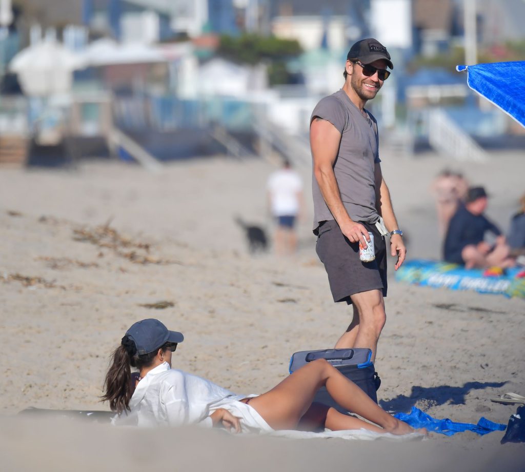Paul Wesley &amp; Ines de Ramon Spend a Day on a Sunny Malibu Beach (17 Photos)