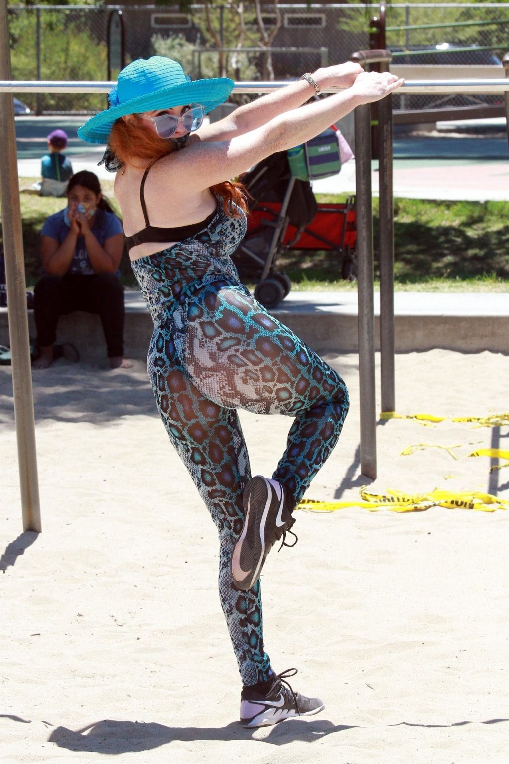 Phoebe Price Sports a Turquoise Animal Print Outfit for Her Workout (42 Photos)