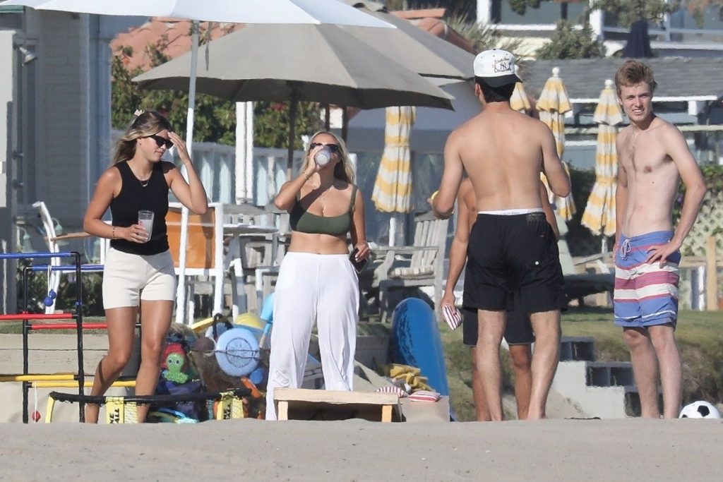 Sofia Richie Spends a Day at the Beach in Malibu (83 Photos)
