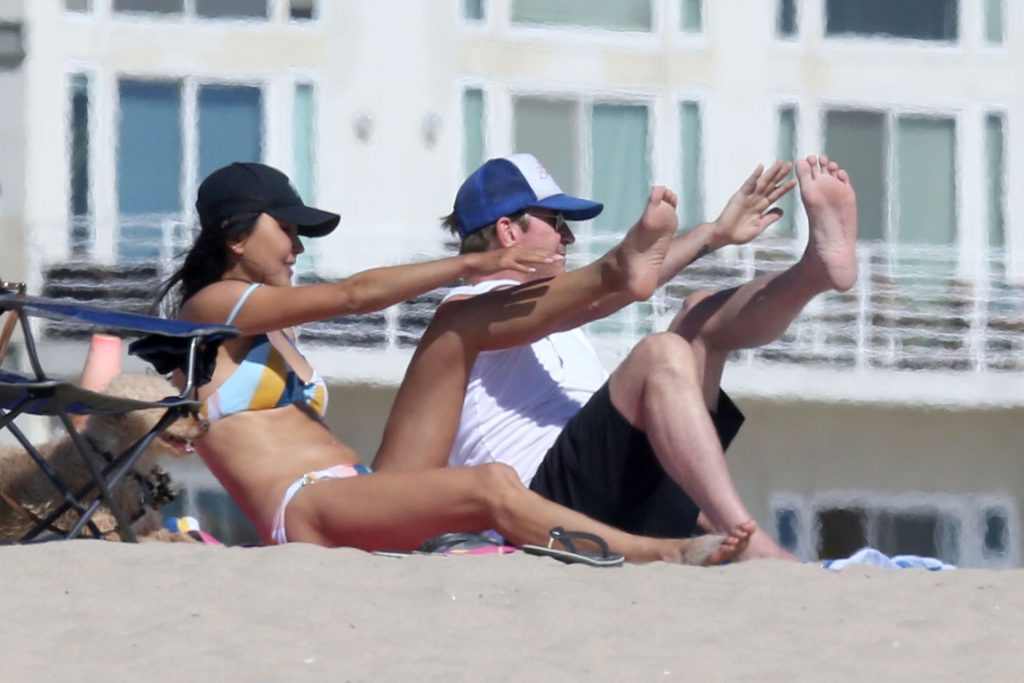 Dylan McDermott Enjoys A Beach Day With Soo Yeon Lee In Los Angeles (33 Photos)