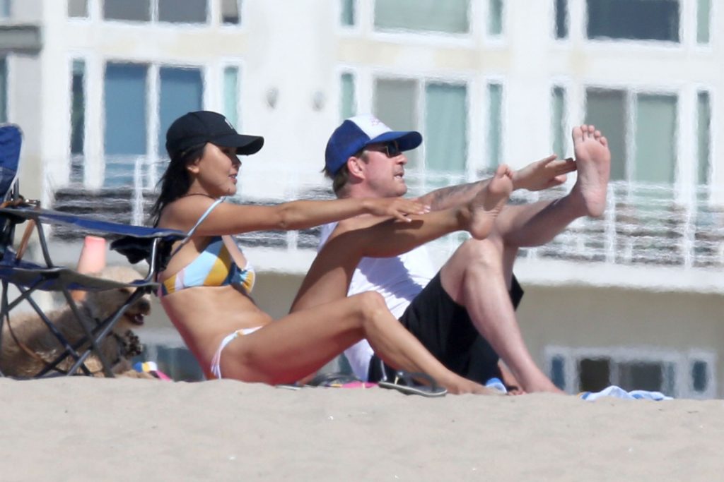 Dylan McDermott Enjoys A Beach Day With Soo Yeon Lee In Los Angeles (33 Photos)