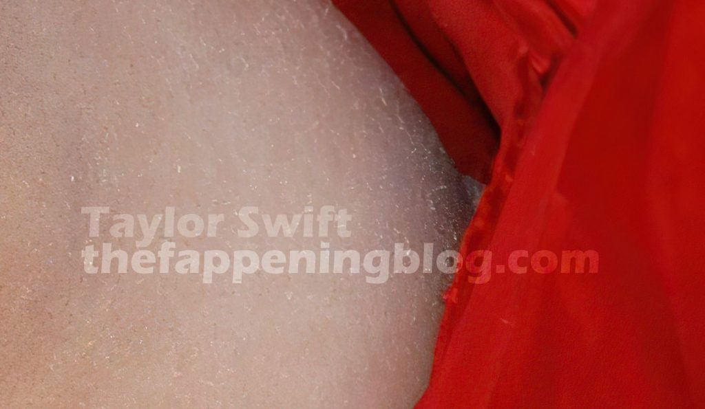 Taylor Swift’s Nipple (2 Nude Photos)