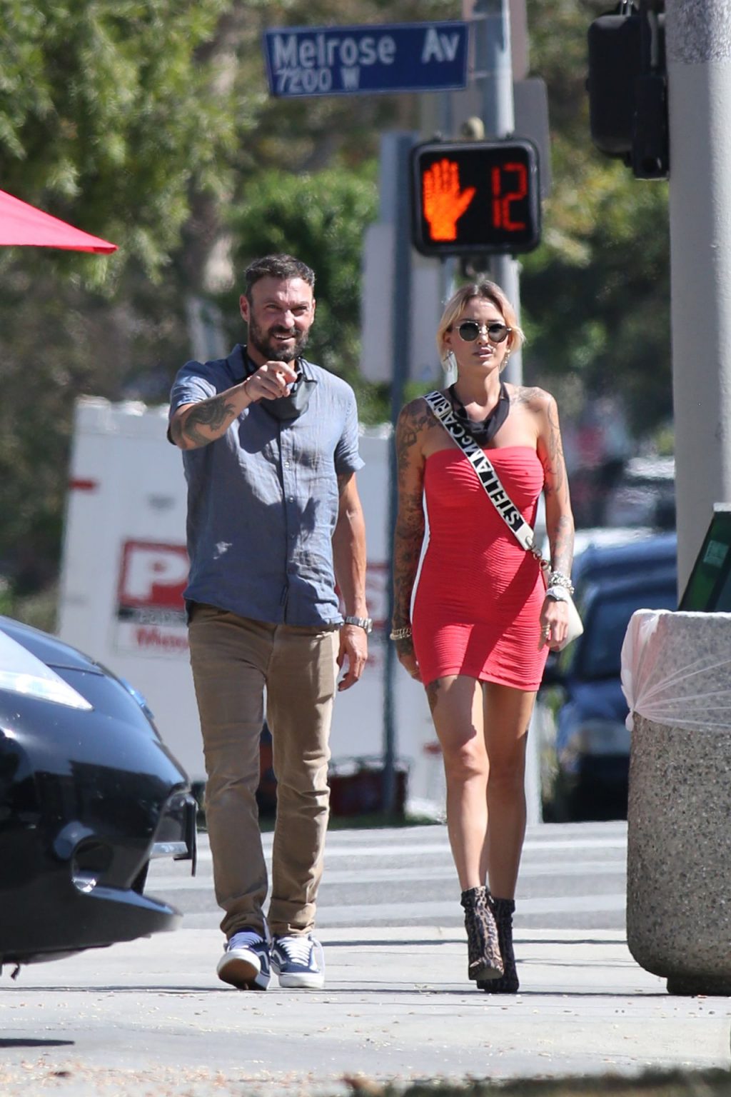 Brian Austin Green &amp; Tina Louise Pack On The PDA On Melrose (64 Photos)