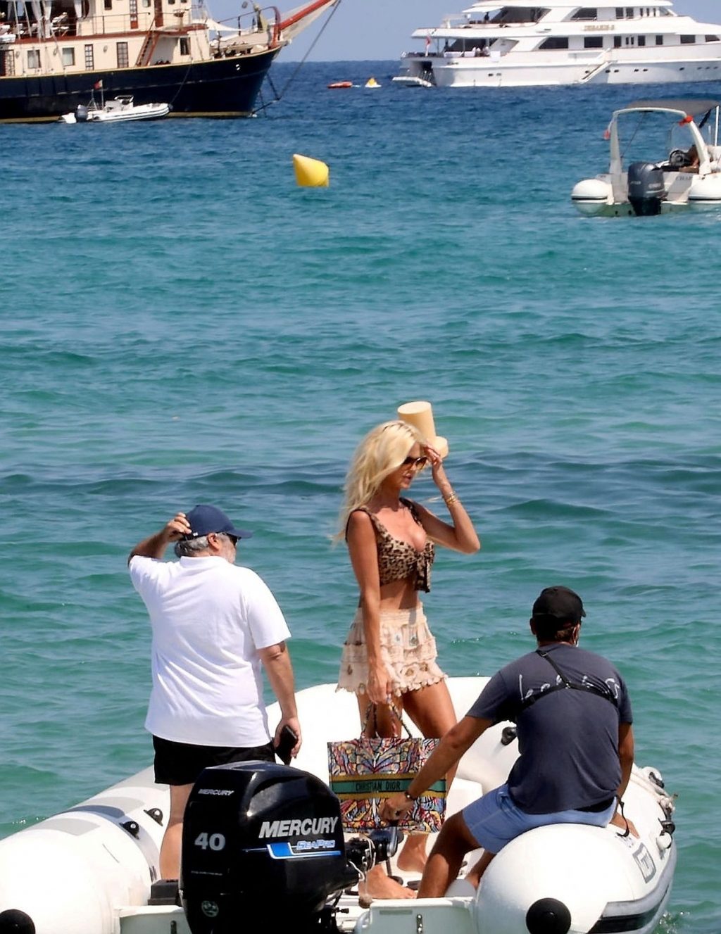 Victoria Silvstedt Shows Off Her Sexy Figure in St Tropez (47 Photos)