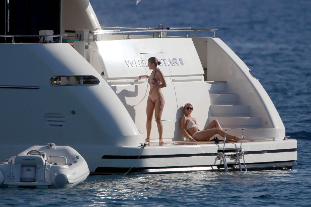 Victoria Swarovski Enjoys a Day by the Sea in Ibiza (19 Photos)