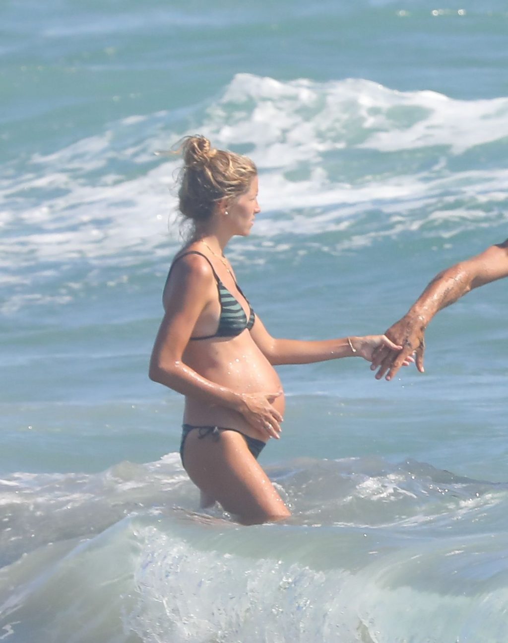 Alejandra Fazio Shows Her Slim Body in a Bikini on the Beach in Ostia (39 Photos)
