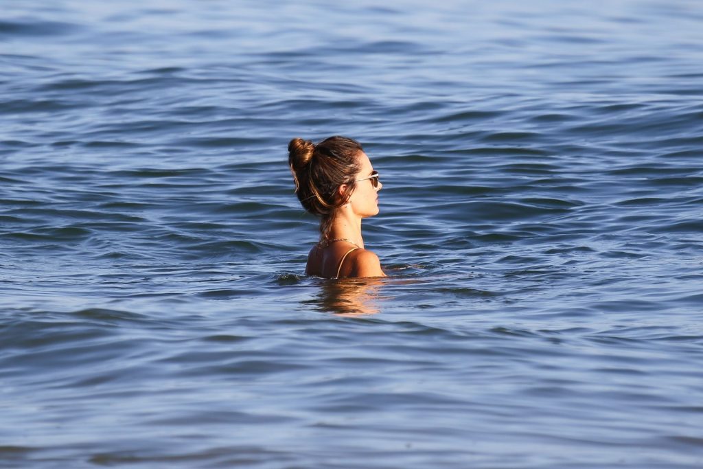 Alessandra Ambrosio Displays Her Slim Figure on the Beach (147 New Photos)