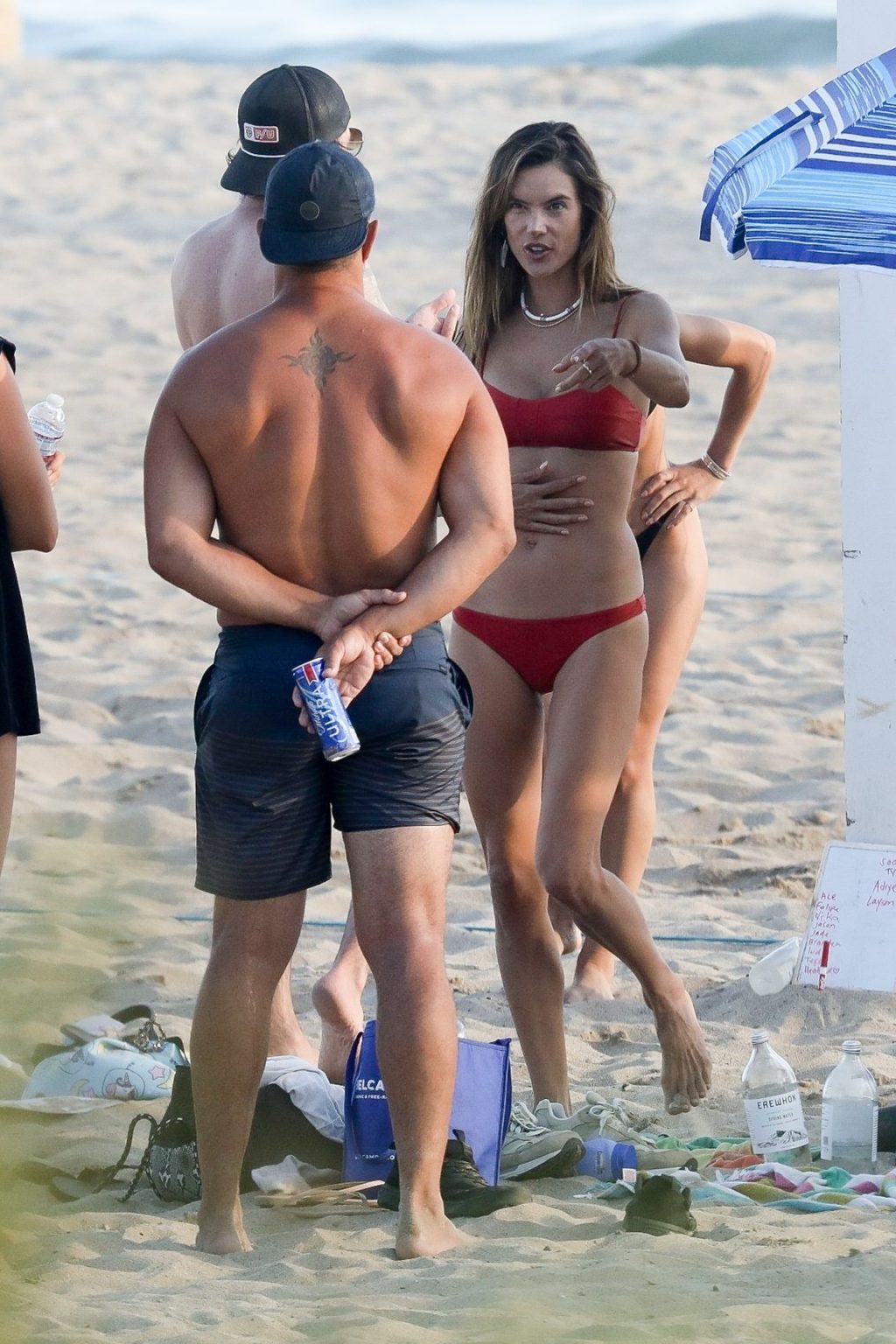 Alessandra Ambrosio Enjoys a Fun Day at the beach with Her Friends (138 Photos)