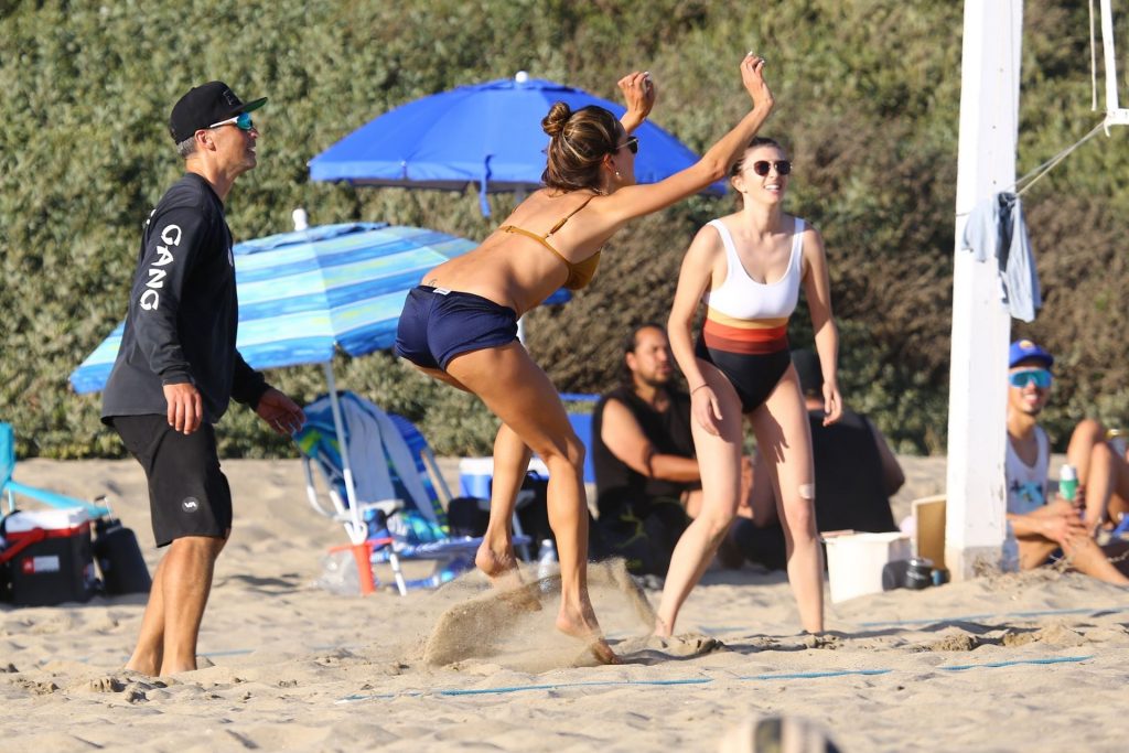 Alessandra Ambrosio Displays Her Slim Figure on the Beach (147 New Photos)
