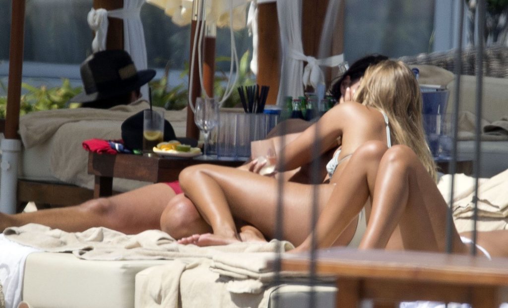 Arabella Chi Packs on the PDA with a Boyfriend on Holiday in Ibiza (44 Photos)