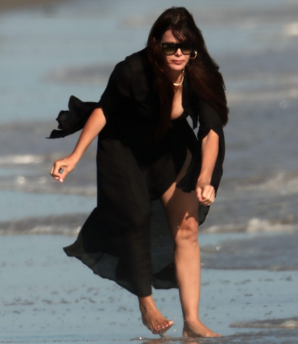 Camila Morrone &amp; Lucila Solá Are Seen Enjoying a Day at the Beach in Malibu (24 Photos)