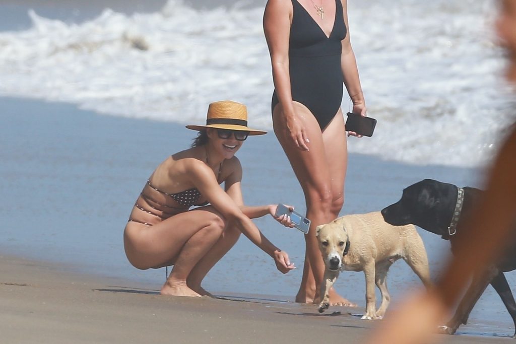 Cara Santana Shows Her Tits and Ass on the Beach (45 Photos)