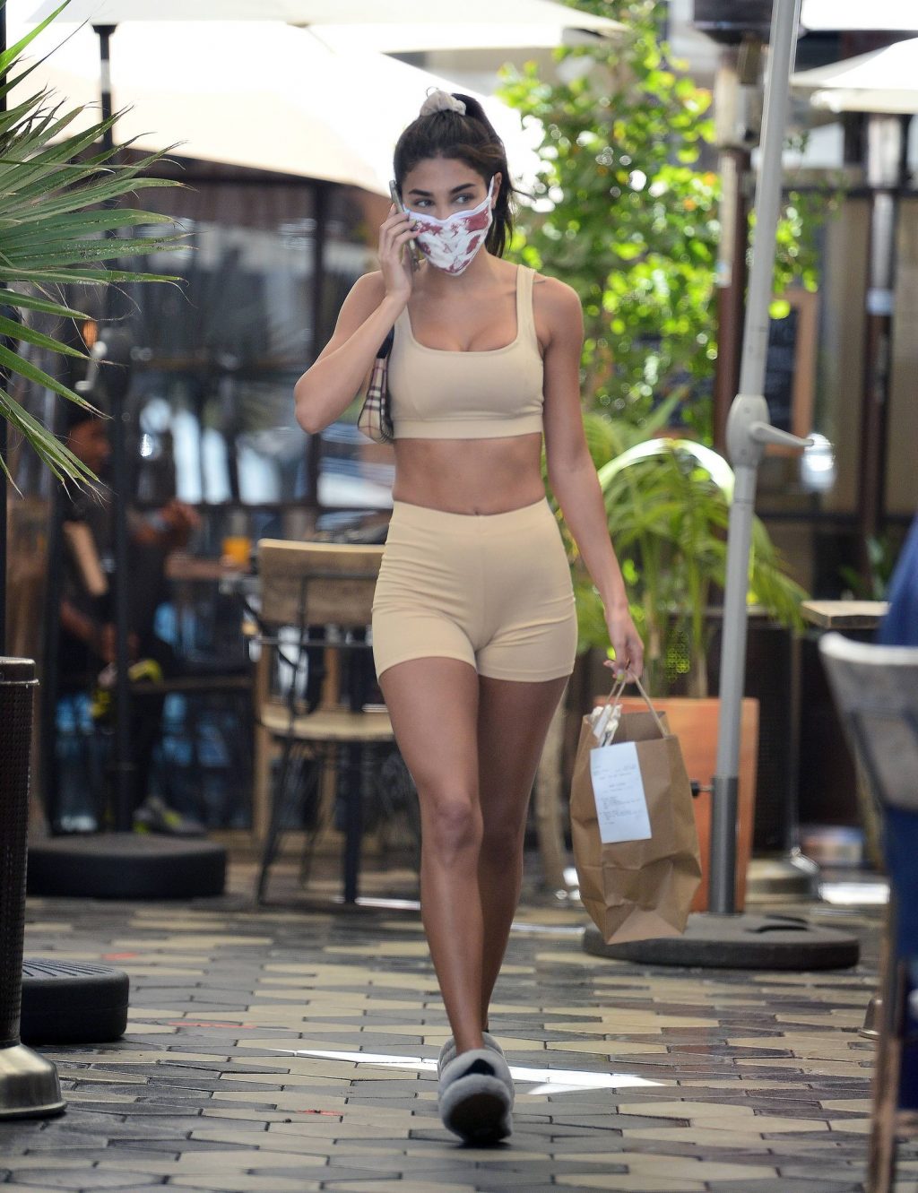 Chantel Jeffries Shows Off Her Fit Body in Los Angeles (20 Photos)