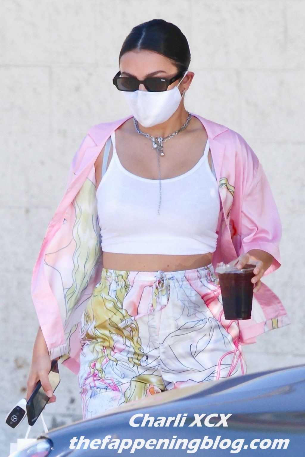 Charli XCX Steps Out to Pick Up Some Lunch to Go (13 Photos)