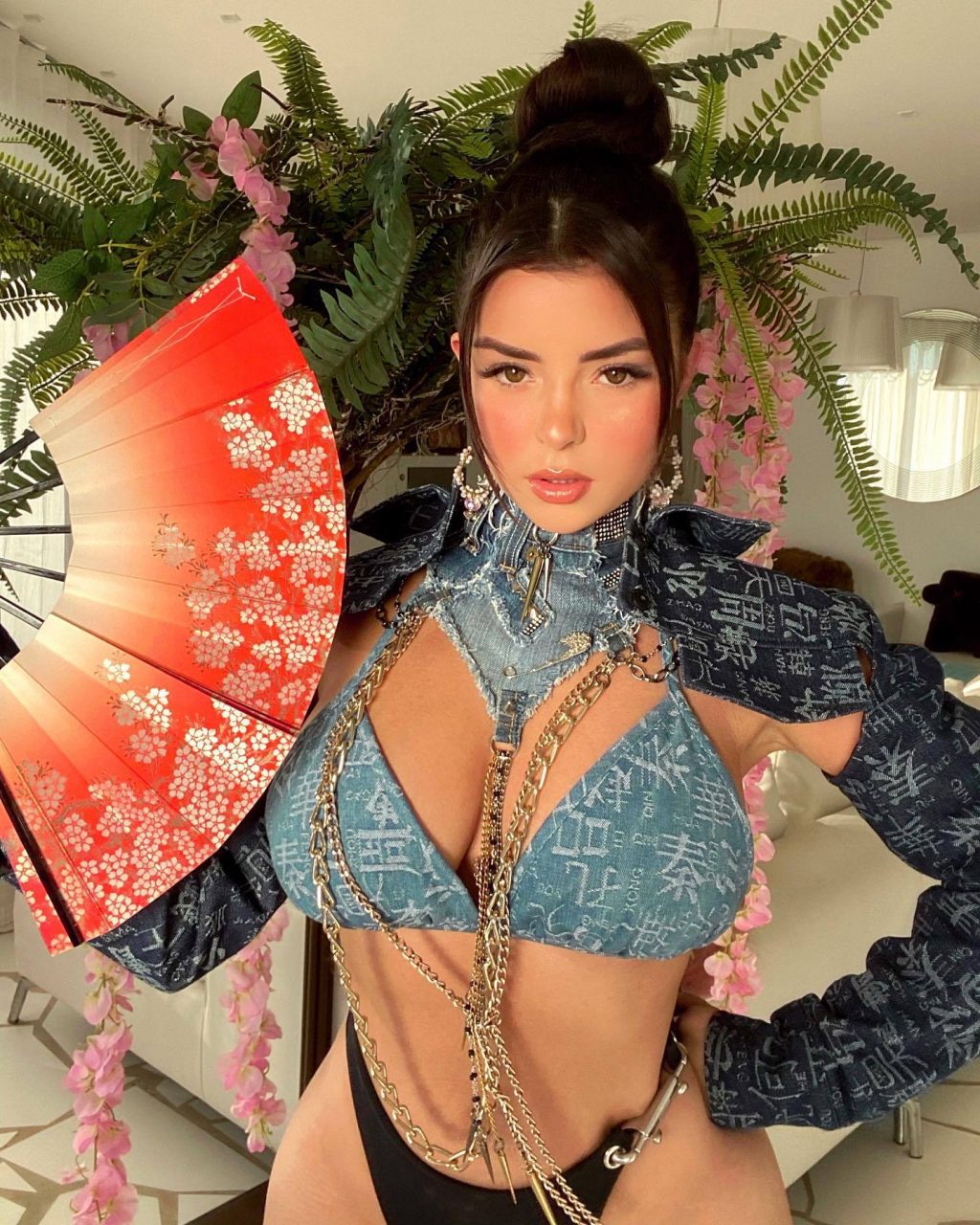 Demi Rose Flaunts Her Sexy Figure (20 Photos + Video)