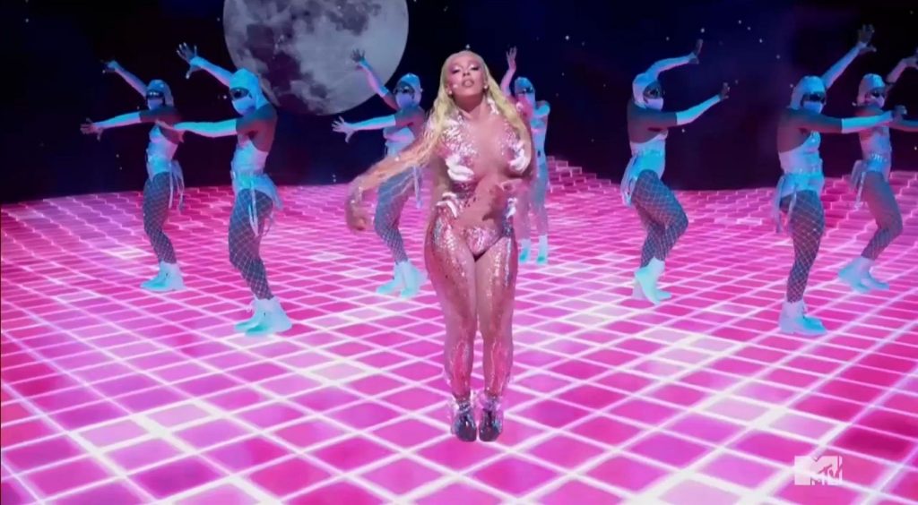 Doja Cat Performs for the First Time Ever at the MTV VMAs (19 Pics + Video)