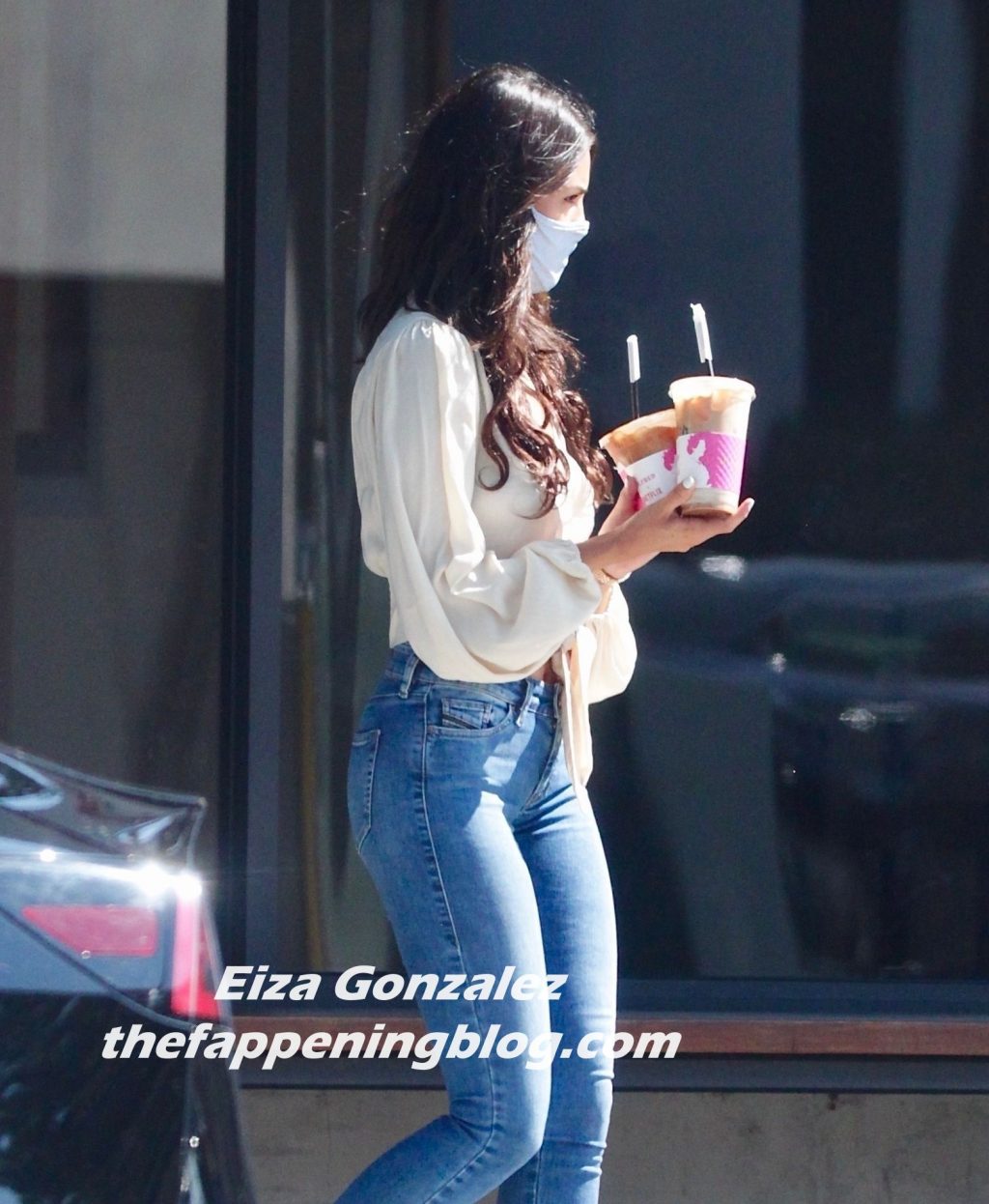 Sexy Eiza Gonzalez Is Seen in Studio City (14 Photos)