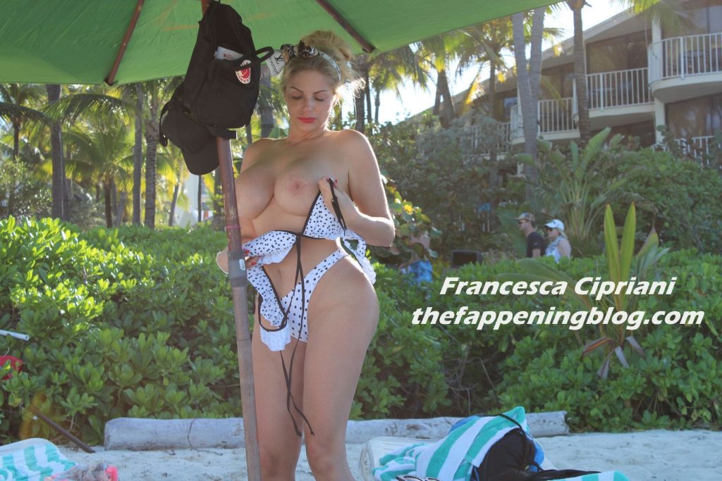 Francesca Cipriani Goes Nude on the Beach In Puglia (18 Photos)