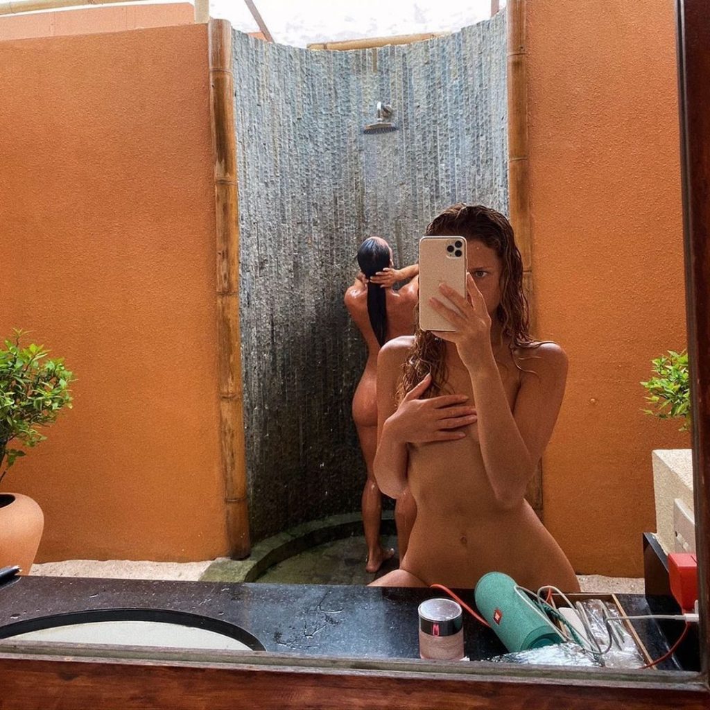 Jenny Mosienko Nude &amp; Sexy (44 Photos + Video)