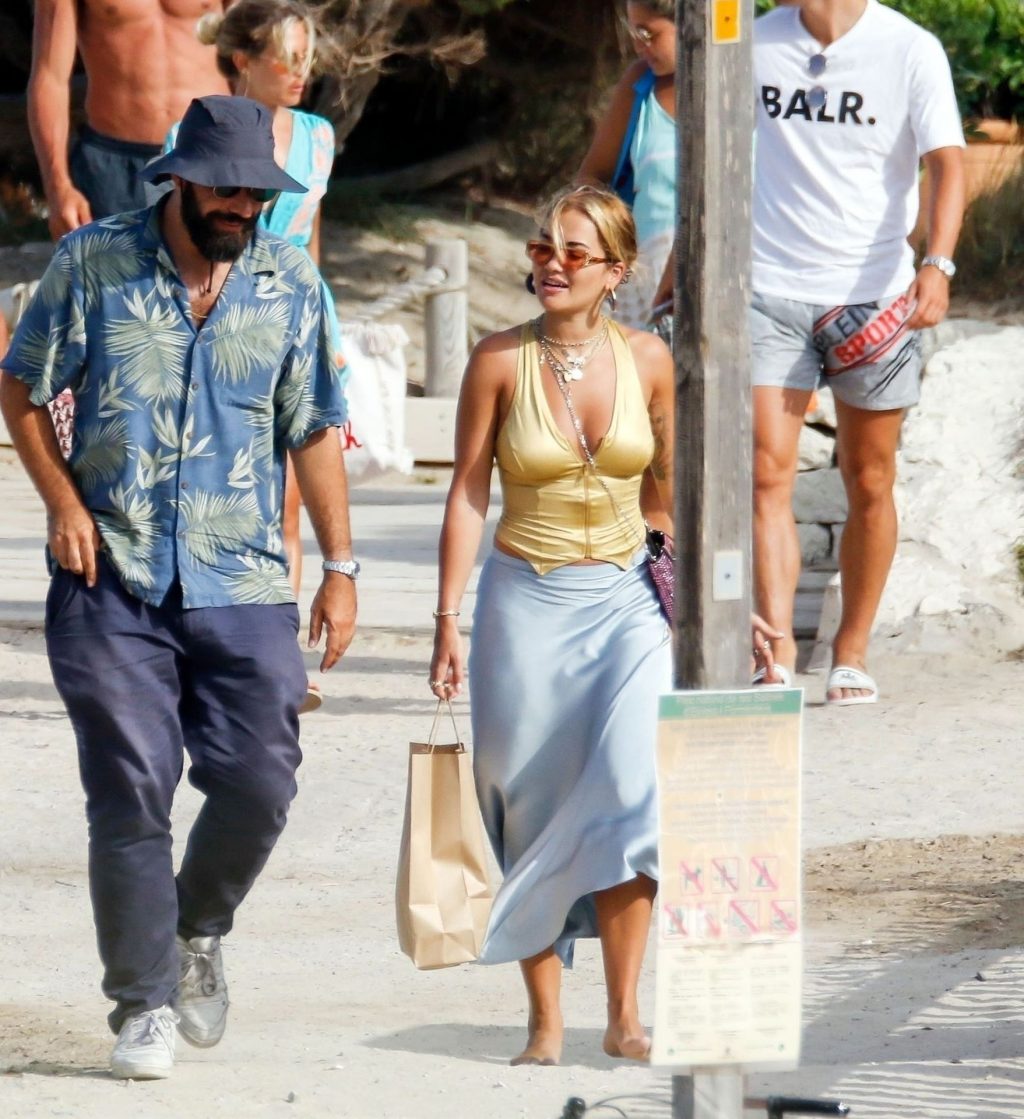 Kate Moss &amp; Rita Ora Meet for Lunch During Their Spanish Holiday (25 Photos)