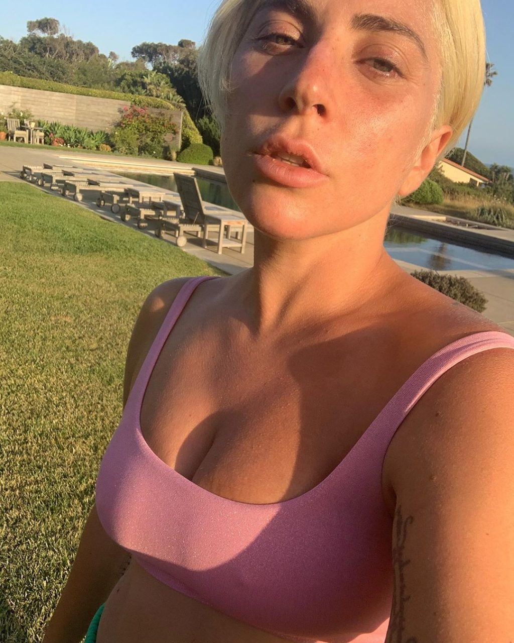 Lady Gaga Sexy (6 New Photos)