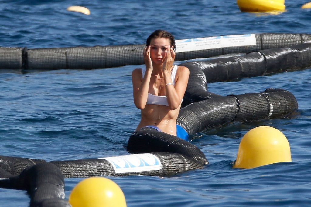 Adrien Brody’s Ex Lara Leito Looks Great in a White Bikini While Soaking Up the Sun (55 Photos)