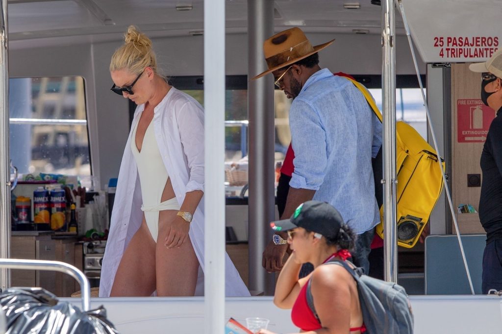 Lindsey Vonn Shows Off Her Olympian Physique in a White Swimsuit (67 Photos)