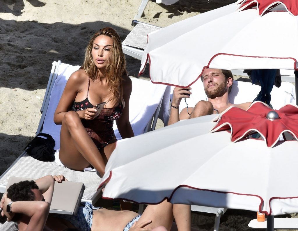 Madalina Ghenea Looks Hot Wearing Her Sexy Swimsuit Out on Her Holiday in Portofino (34 Photos)