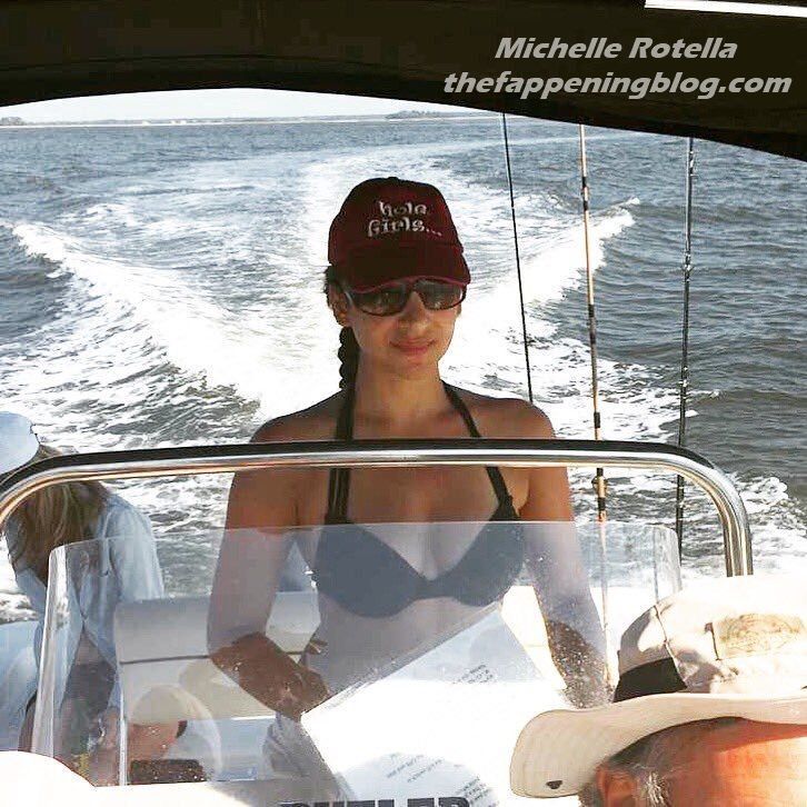 Michelle Rotella Sexy (10 Photos)