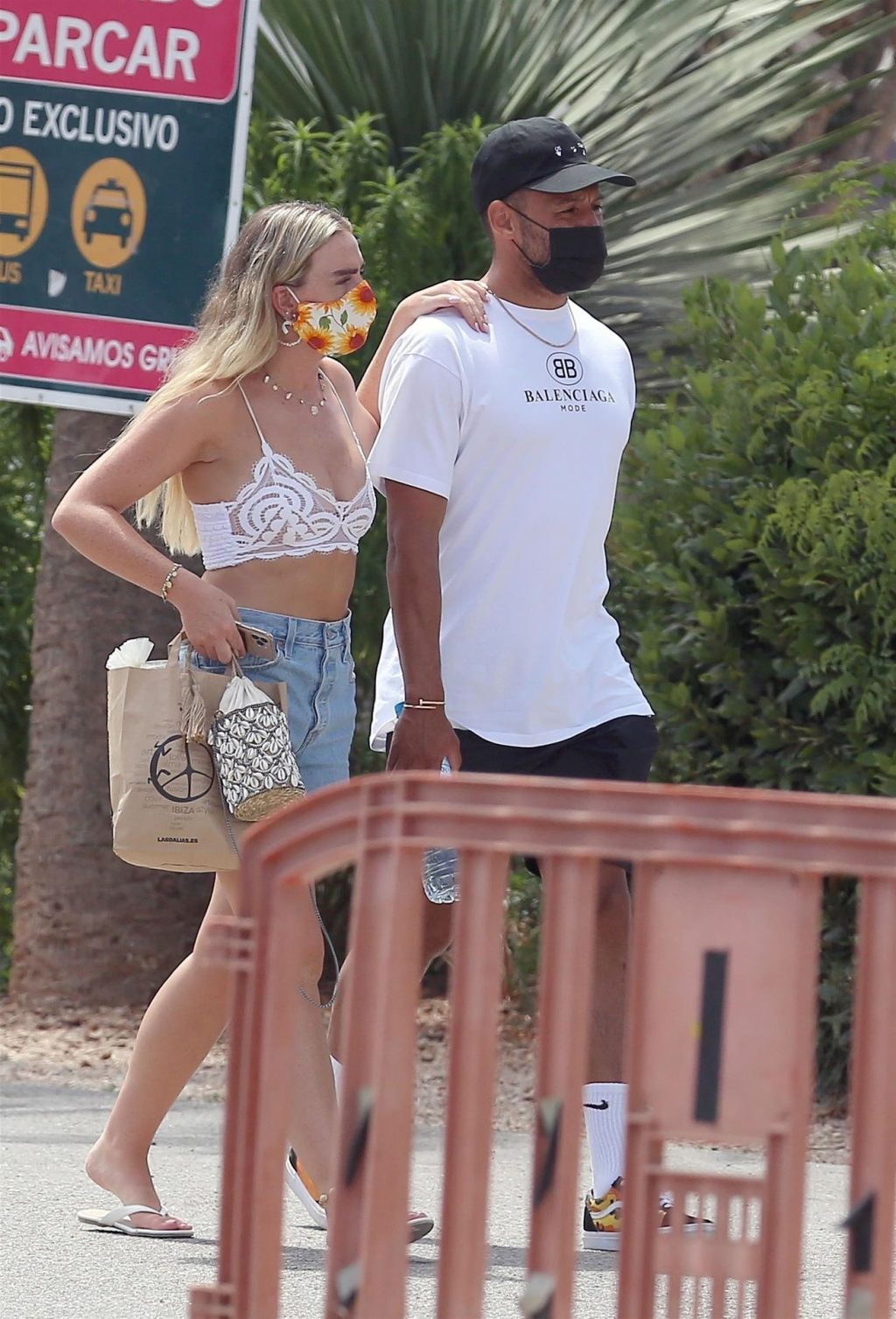 Alex Oxlade-Chamberlain &amp; Perrie Edwards Are Spotted at a Market in Ibiza (62 Photos)