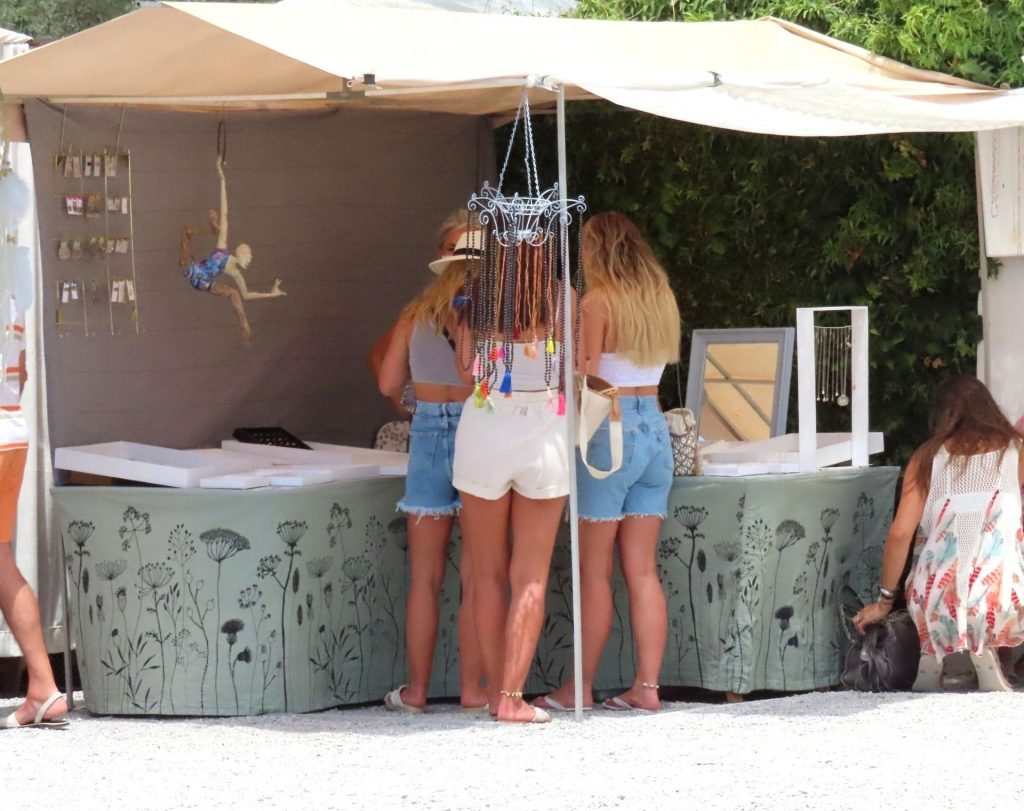 Alex Oxlade-Chamberlain &amp; Perrie Edwards Are Spotted at a Market in Ibiza (62 Photos)