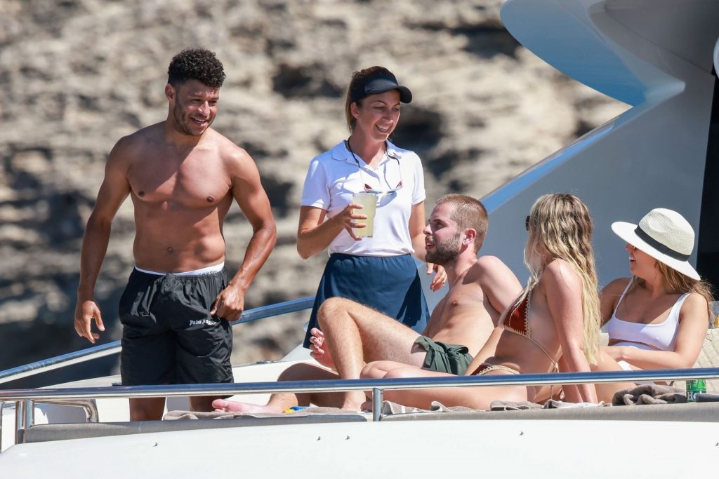 Perrie Edwards &amp; Alex Oxlade-Chamberlain Enjoy a Day with Friends While on Holiday in Ibiza (125 Photos)