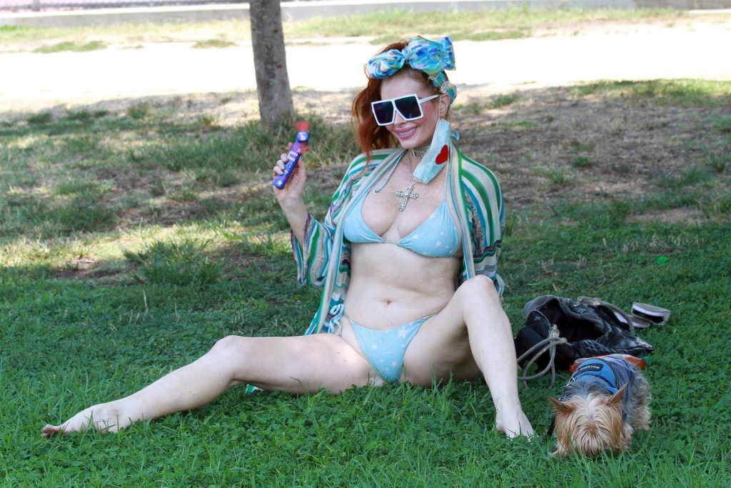Phoebe Price Poses in a Bikini at a Local Park in LA (73 Photos)