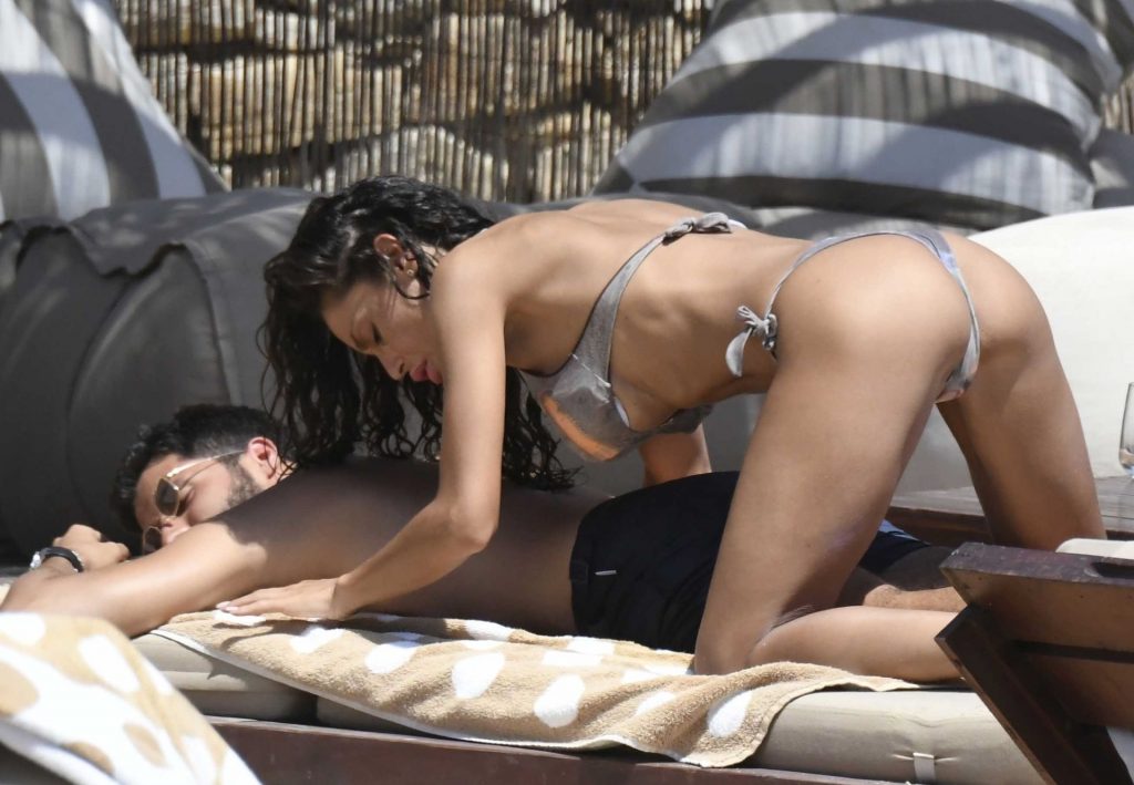 Raffaella Fico Shows Off Her Tits and Butt in Mykonos (63 Photos)