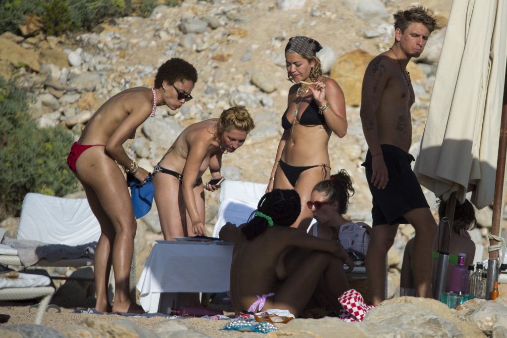 Rita Ora Enjoys a Nude Day with Friends and Her New Boyfriend in Ibiza (52 Photos)