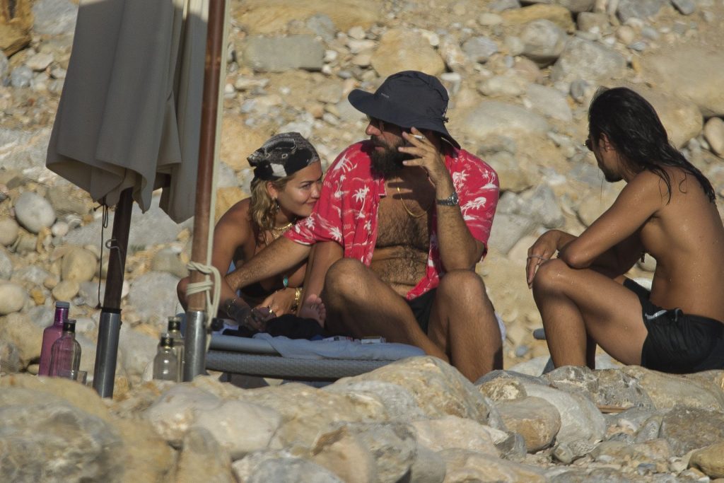 Rita Ora Enjoys a Nude Day with Friends and Her New Boyfriend in Ibiza (52 Photos)