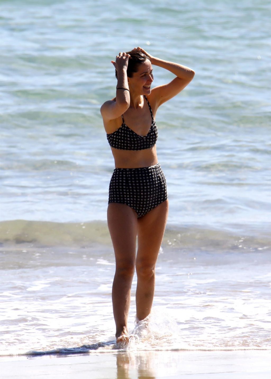 Rose Byrne Puts Her Fit Figure on Display in a Bikini in Byron Bay (26 Photos)
