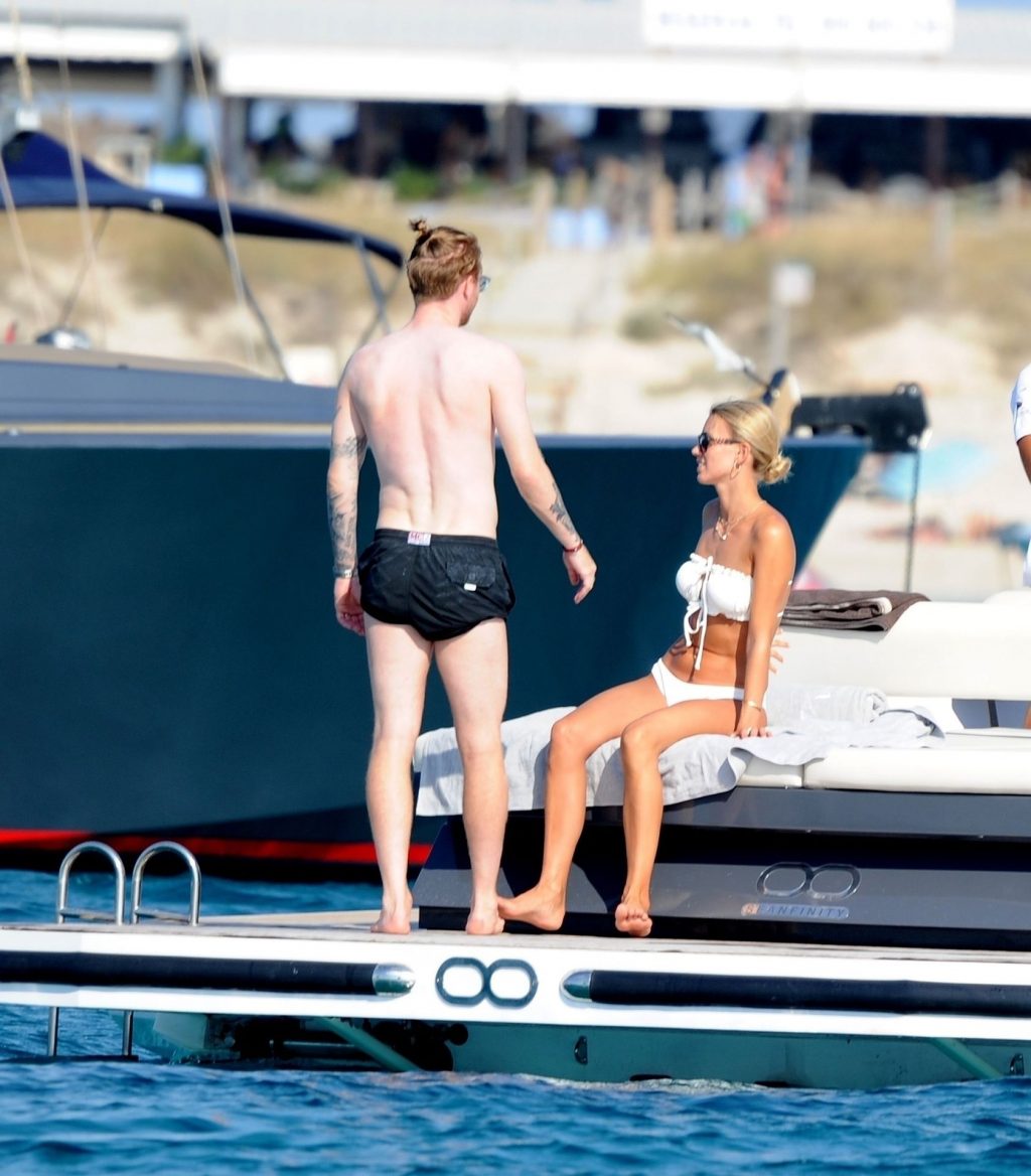 Marco Reus &amp; Scarlett Gartmann Lap Up the Spanish Sunshine Out in Formentera (44 Photos)