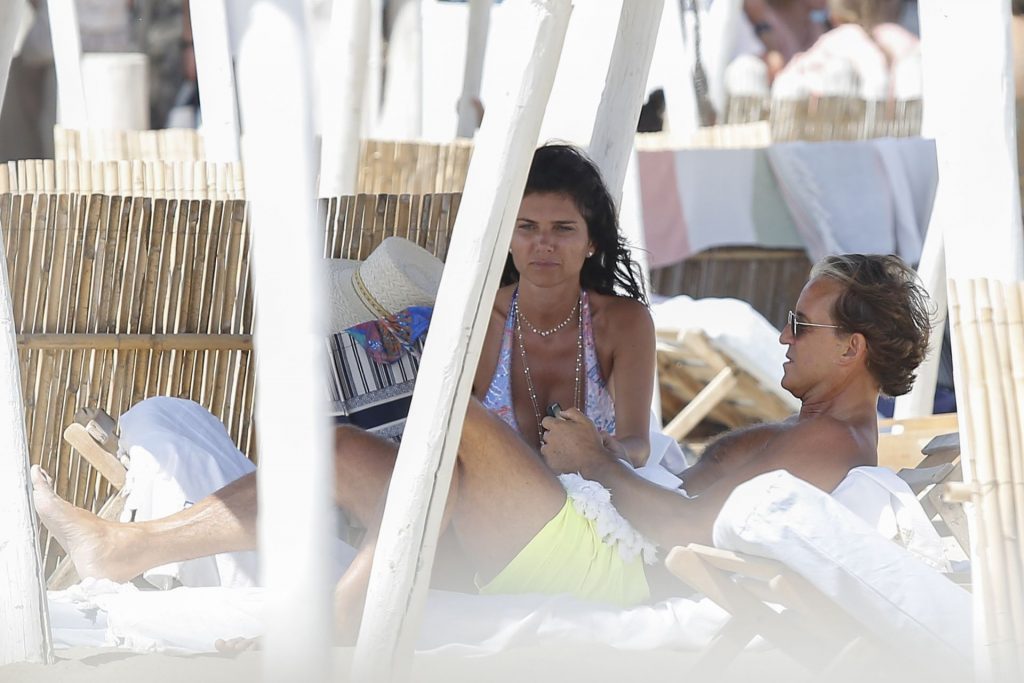 Silvia Fortini &amp; Roberto Mancini Are Seen on the Beach in Saint-Tropez (15 Photos)