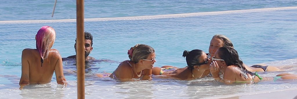 Sofia Richie Continues to Celebrate Her 22nd Birthday with Friends in Mexico (13 Photos)